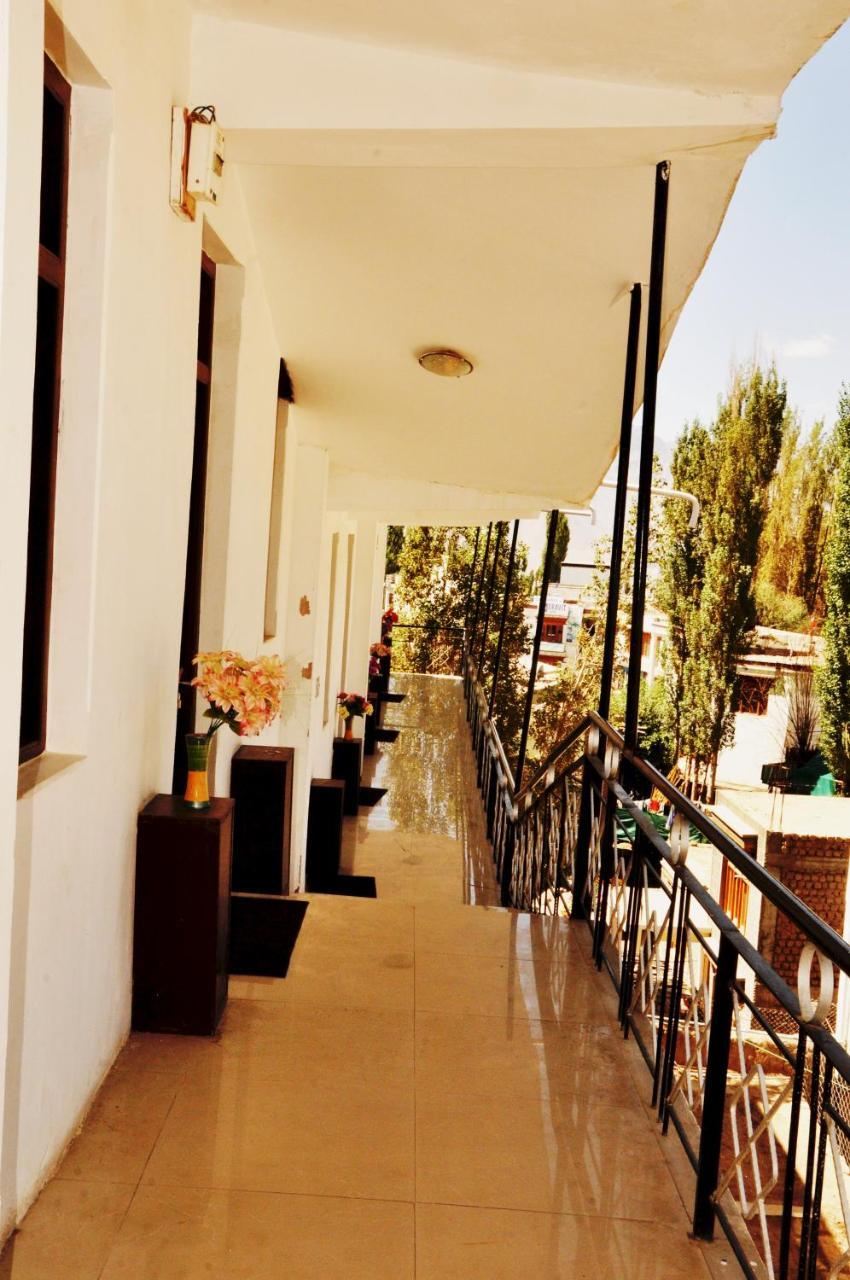 Hotel Jan Palace Leh Exterior photo